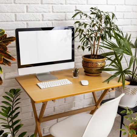 Folding table