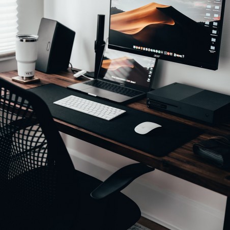 Wooden desk with drawers
